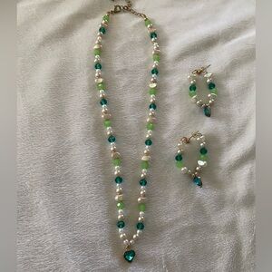 Pearl and green gem heart kandi necklace & with earrings